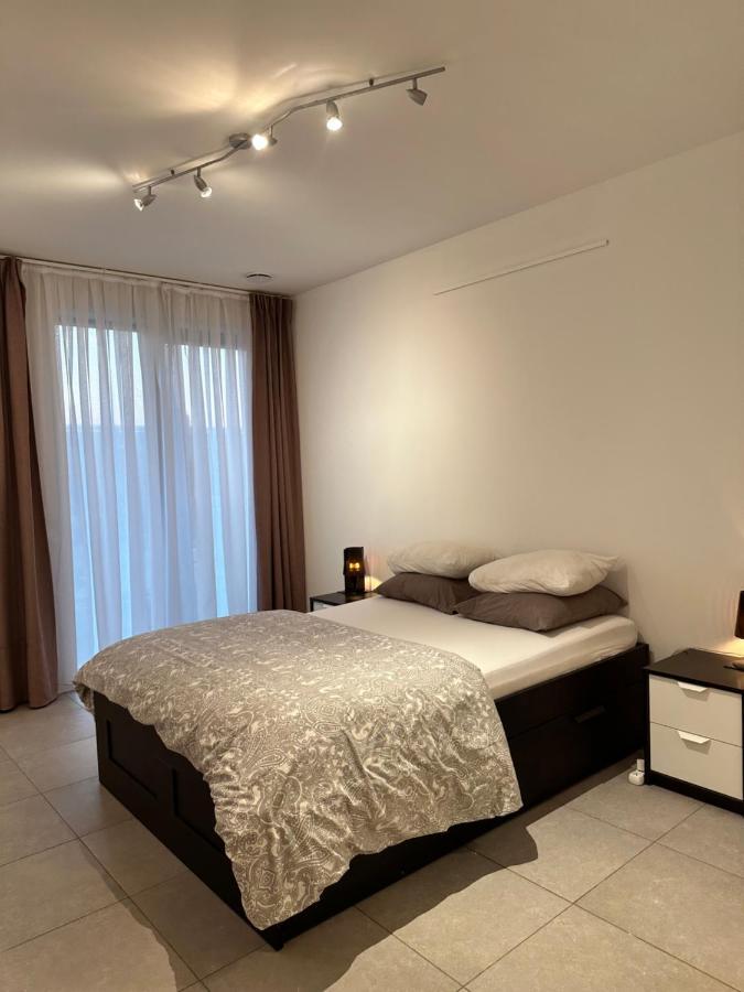 Canal View One Bedroom Flat بروكسل المظهر الخارجي الصورة