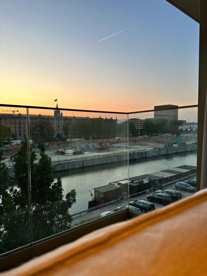 Canal View One Bedroom Flat بروكسل المظهر الخارجي الصورة